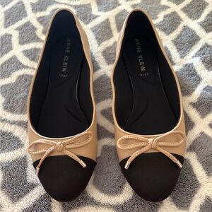 Anne Klein Gemma Tan and Black Bow Flats